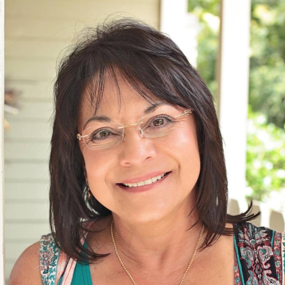 Meet your Posher, Linda